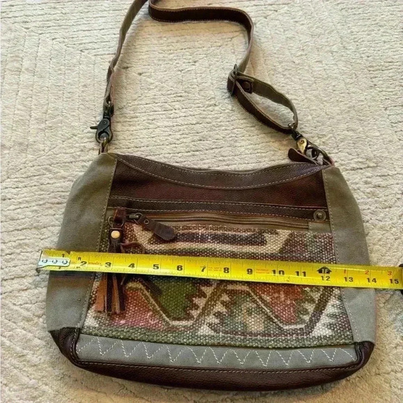 Myra purse medium size crossbody - Picture 8 of 8